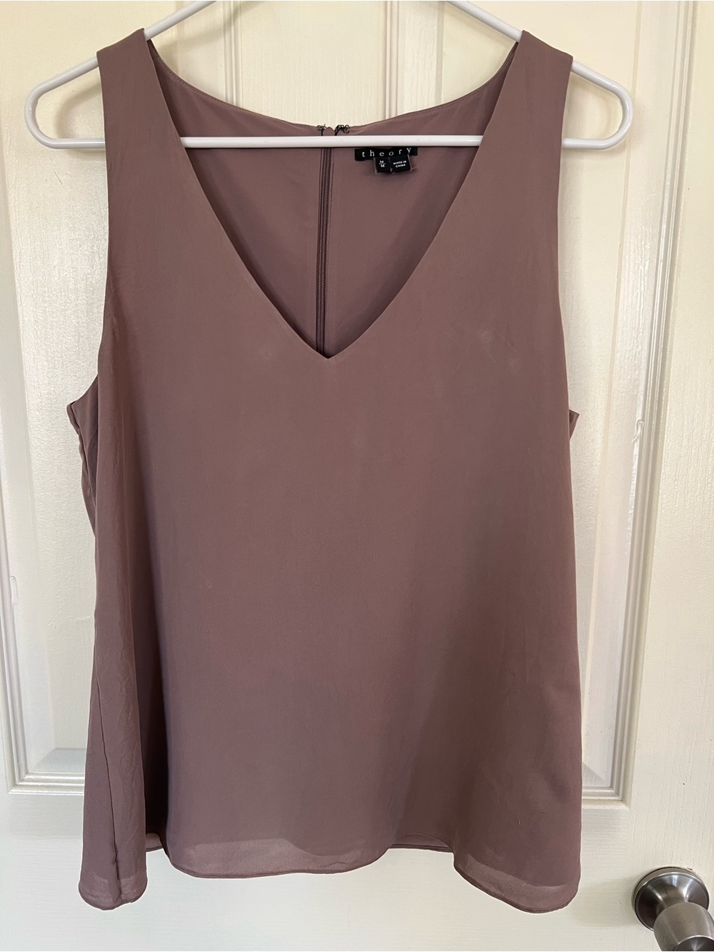 Theory 100% Silk Mauve V-Neck Sleeveless Blouse Tank Top M